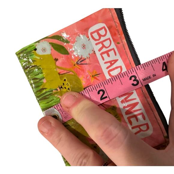 BN Blue Q ‘Breadwinner’ coin pouch - Picture 6 of 6